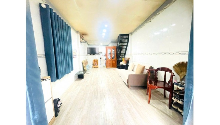 Bán nhà gấp 35m2_4x9m 2 TẦNG Lê Thị Hoa Bình Chiểu Thủ Đức Chỉ 2,05 tỷ